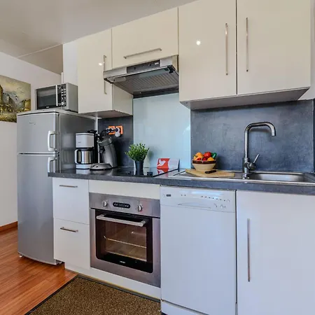 Le Suffren-2 By Interhome *